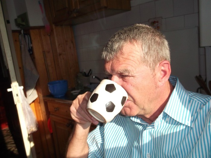 Ca....cafeaua de dimineata