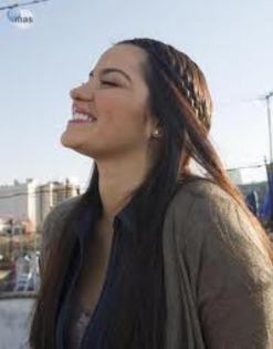 maite perroni in triunful dragostei