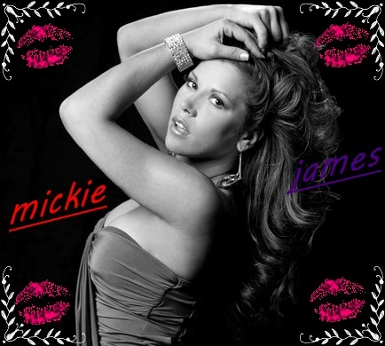 Mickie-James-Stylish-Hair-Style - poze modificate mickie