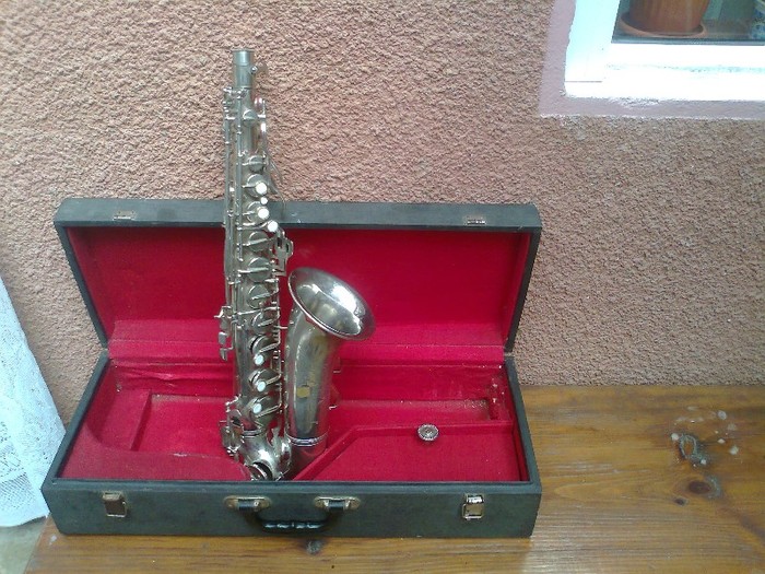 Fotografie1503 - SAXOFOANE DE VANZARE