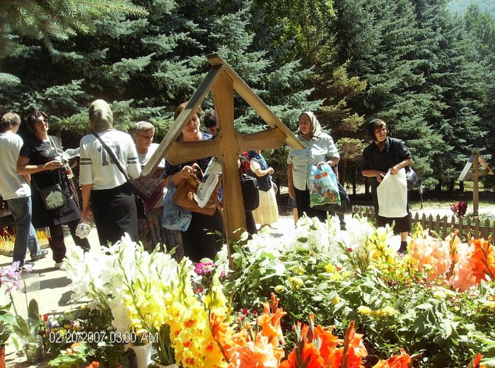 mormantul arh Arsenie Boca - Prislop 2011