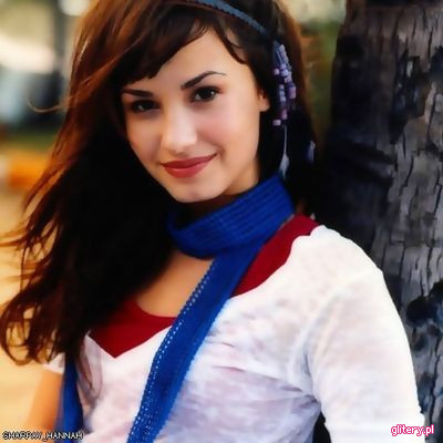 056 - o - Demi Lovato - o