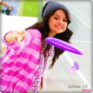 40 - Selena Gomez 000