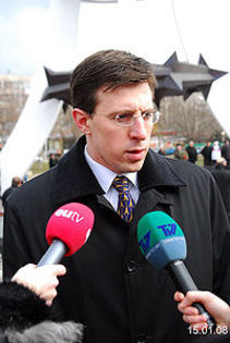 200px-Dorin_Chirtoaca 200px-Dorin_Chirtoaca