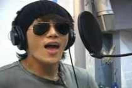42860885_LKGWCAJIZ - Ji Sung