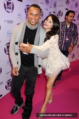 normal_106 - 6 11 2011 2011 MTV EMA