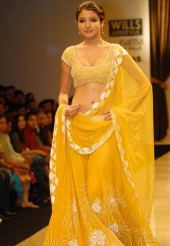 anushkasharmayellowsaree - Anushka Sharma-in saree