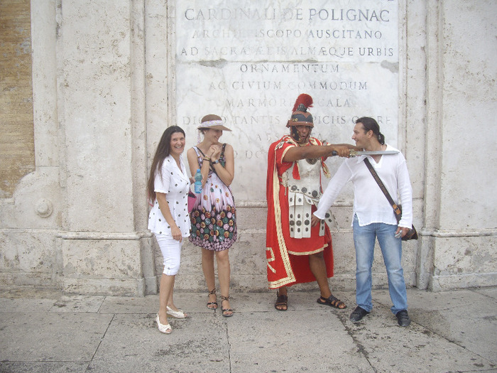 Roma 2011 (îl las fără bijuterii:)