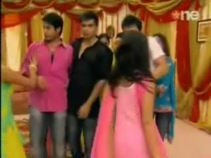 dilmilgaye-24thjune-hqsonyfan280-82 - DMG - Gore Gore Se Chore