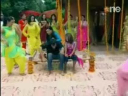 dilmilgaye-24thjune-hqsonyfan280-120 - DMG - Gore Gore Se Chore