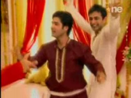 dilmilgaye25thjuneehqsonyfan_chu-167