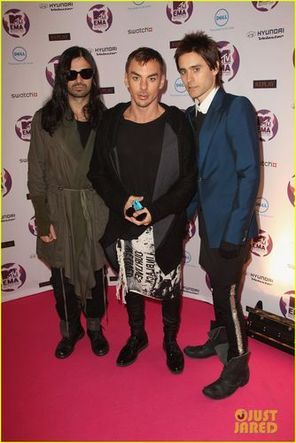 11--30-Seconds-To-Mars-MTV-EMA-2011 - Vedete bine sau prost imbracate la mtv ema 2011 poze