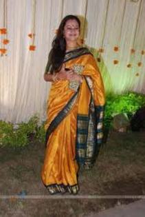 images (11) - Sana - Zarina Wahab