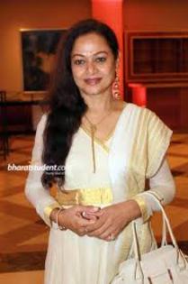 images (16) - Sana - Zarina Wahab