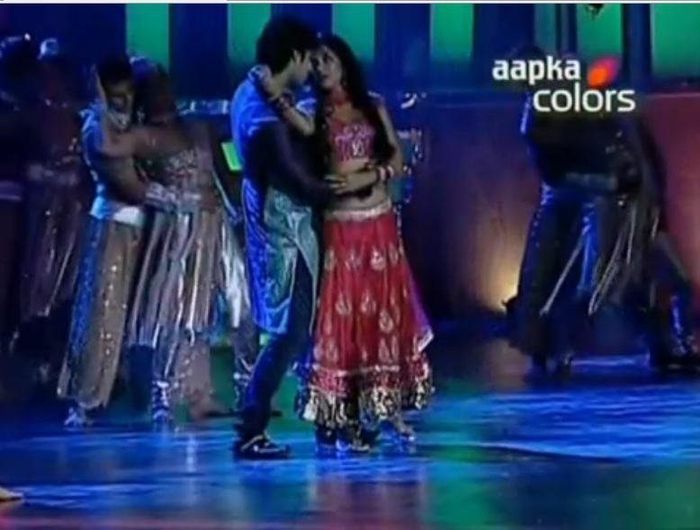 132341_162872940424680_140677749310866_338422_5484252_o - xxKaran Wahi si Jennifer Winget- Siddhant si Ridhimaxx