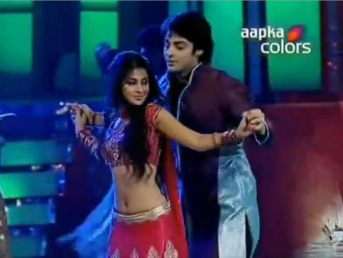 170235_162873000424674_140677749310866_338427_2158559_o - xxKaran Wahi si Jennifer Winget- Siddhant si Ridhimaxx