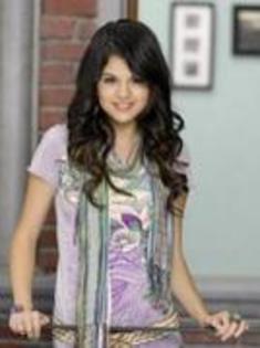  - O-0 selena gomez 0