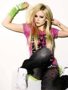 imagesCAFLHS8D - avril lavigne