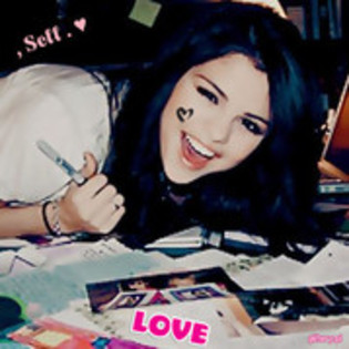 selena.jpg 1 - 0 selenaa