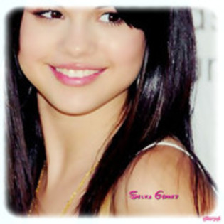 57577565 - 0 selena poze noi