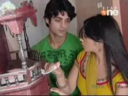 16341_1311394506991_1294493984_30954330_2303452_n - xMoulshree sachdeva si Karan Wahi-Tamanna si Sidx