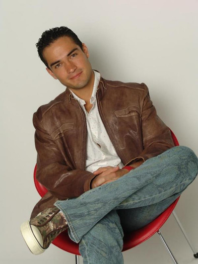 Alfonso_Herrera_1248372006_2