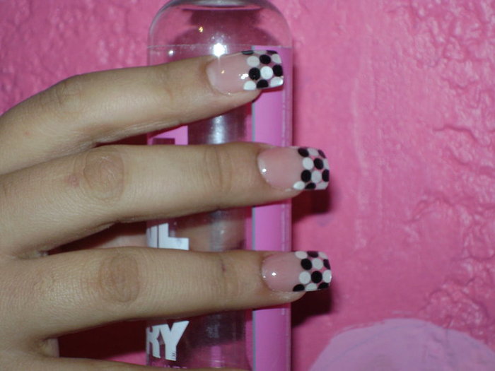 30075_132644333412977_131844890159588_377904_2428539_n