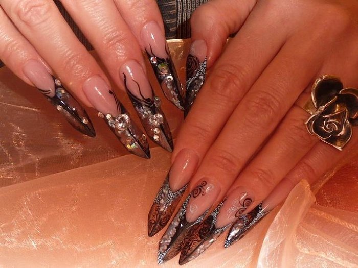 30897_120465197981773_100000548805806_203002_1245900_n