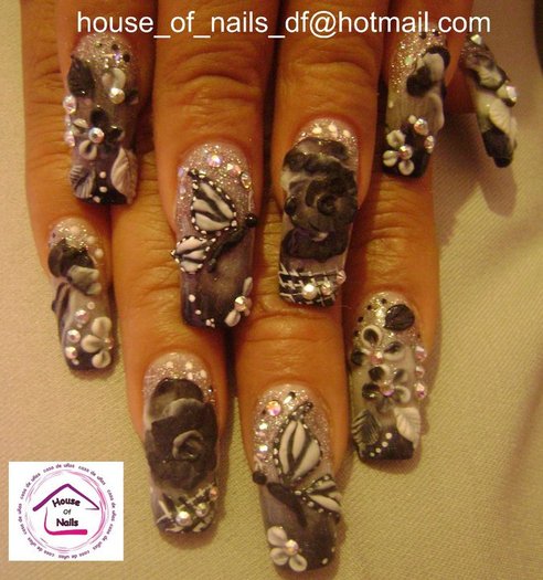 39182_151075284903215_131844890159588_478669_2868580_n - unghii adunate 5