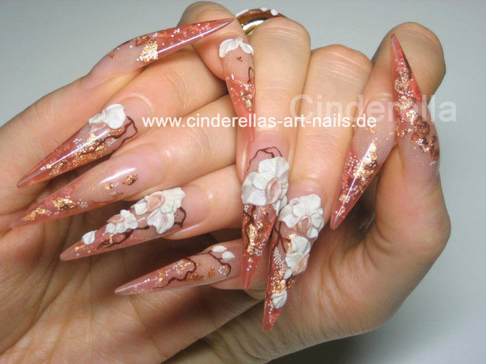 39793_449988246186_641826186_6426492_6692538_n - unghii adunate 5