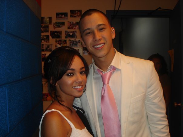 281453_244904662206092_234565139906711_941345_5443832_n - Vanessa Morgan