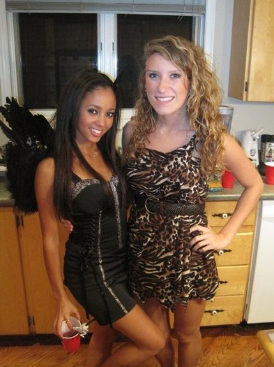 284284_111399718956382_100002590647784_88406_993256_n - Vanessa Morgan