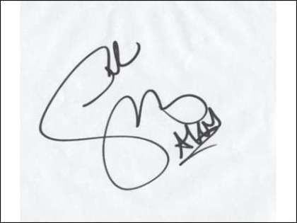 Selena Gomez - Autografe