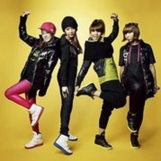 37 - 2ne1