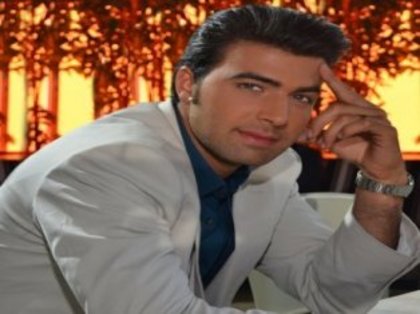 0000671529 - Jencarlos Canela