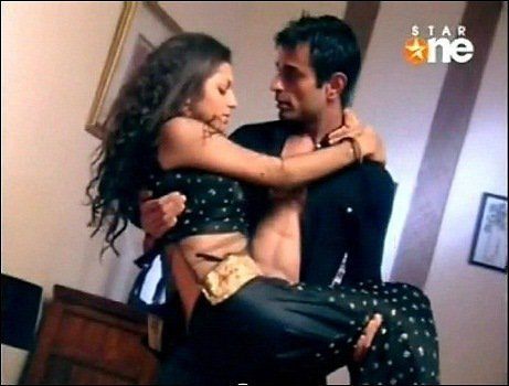 264437_214541791924461_140677749310866_655060_2294142_n - xxMayank Anand si Drashti Dhami-Rahul si Muskaanxx