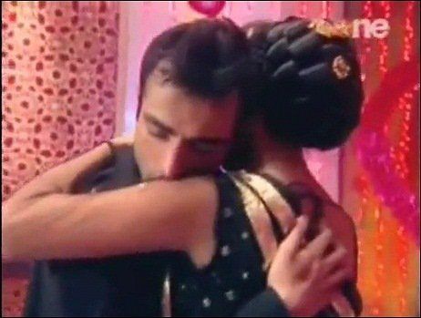 270077_214541935257780_140677749310866_655063_2550347_n - xxMayank Anand si Drashti Dhami-Rahul si Muskaanxx