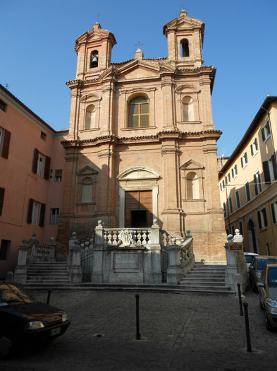 BISERICA SAN PIETRO APOSTOLO