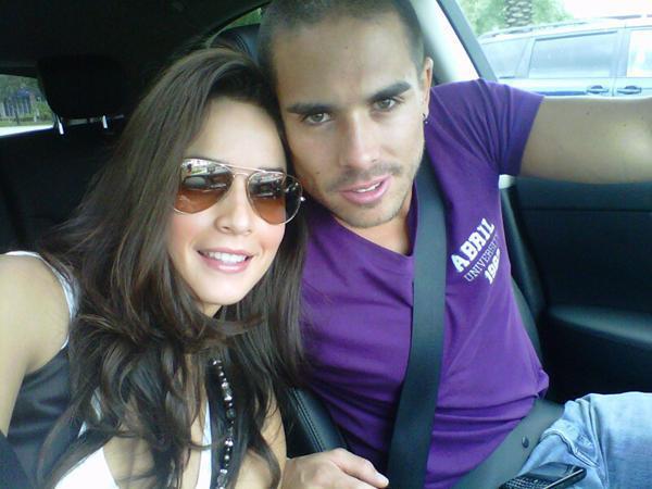 305207_207643099305082_158957630840296_505440_1303571560_n - Carmen Villlalobos y Juan Sebastian Caicedo