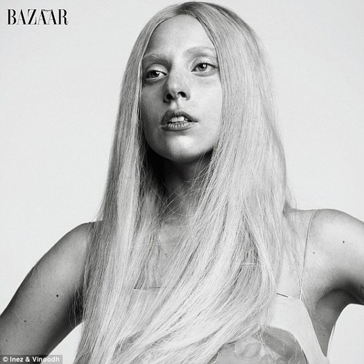 461 - Lady Gaga pe coperta revistei Harper Bazaar