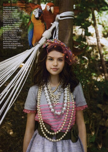 432 - Selena Gomez in revista