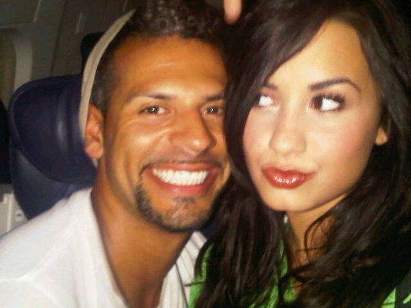 114852596 - Demi Lovato Poze Noi de pe twitter