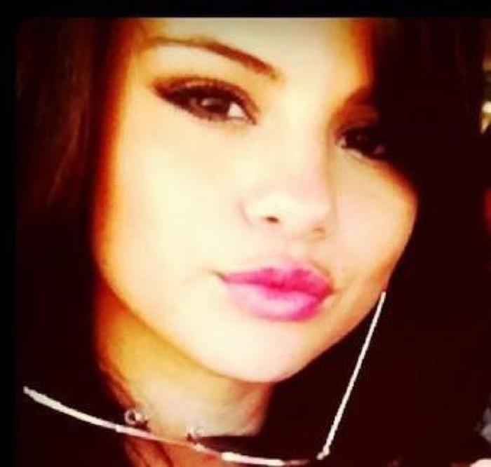 308572_215551851841901_100001612625871_648552_514971443_n - Selena-Gomez