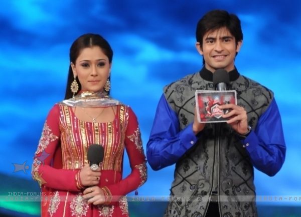 41085-hussain-and-sara-as-a-anchor 41085-hussain-and-sara-as-a-anchor