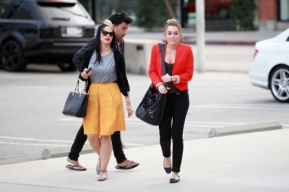 normal_006 - Shopping at Maxfields with Denika and Vijat Mohindra in Beverly Hills