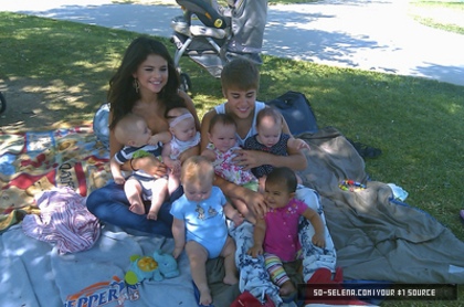 normal_002 - 20 09 2011 Pose with fans at a park in Lake Balboa