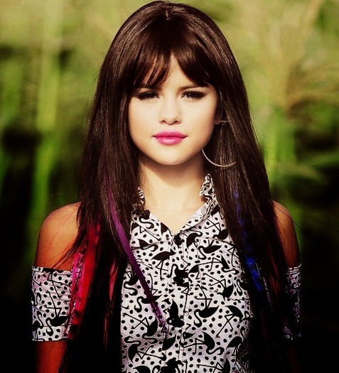 tumblr_lus0g5YwAv1qdwrjzo1_500_large - Selena Gomez 1