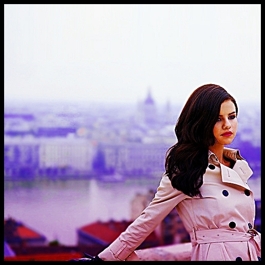 51746993_UCSIQTV2 - Selena Gomez 1