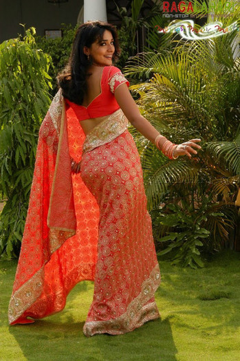 Neha-Jhulka_13vkr-actressblogspot.com