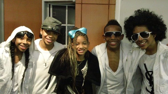 185622_201946119818474_113346892011731_783197_1516321_n - Mindless Behavior